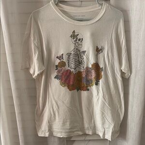 American Eagle Cream Graphic Tee